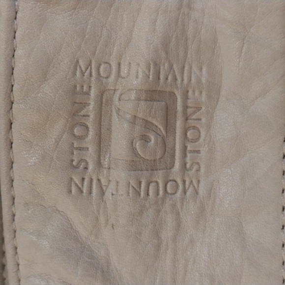 STONE MOUNTAIN LEATHER Shoulder Bag Navy Cream - Picture 4 of 16